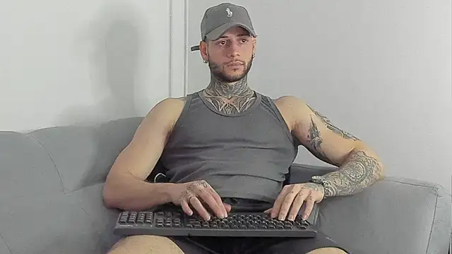  jamesleandros1 online show from November 17, 5:28 pm