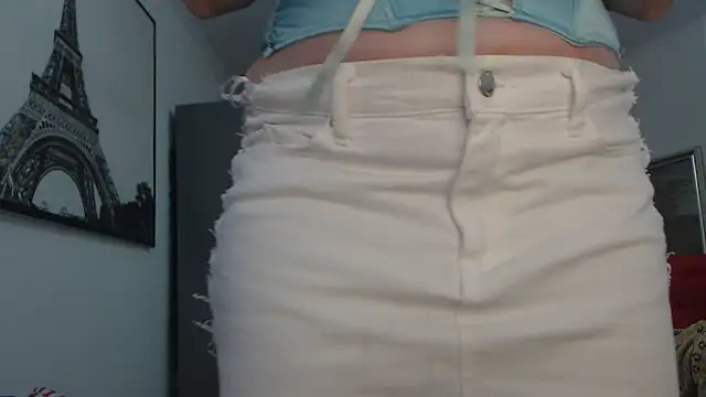 AnnaBellaLuckyXOXO online show from December 17, 11:37 am