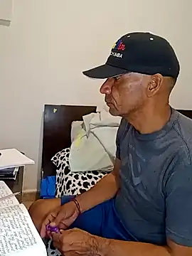 Daddy1972 online show from February 5, 5:42 pm