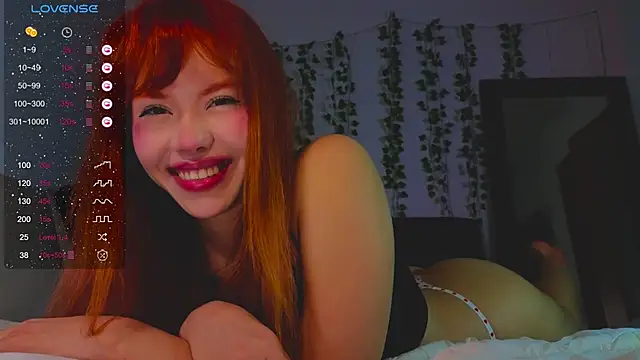 Snapshot of Juliette_Sunshine chatting on March 15, 10:11 pm Juliette Sunshine online show from March 15, 10:11 pm