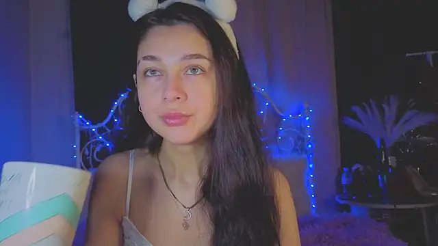 Snapshot of Funny_Bunny chatting on November 10, 2:49 am Funny Bunny online show from November 10, 2:49 am