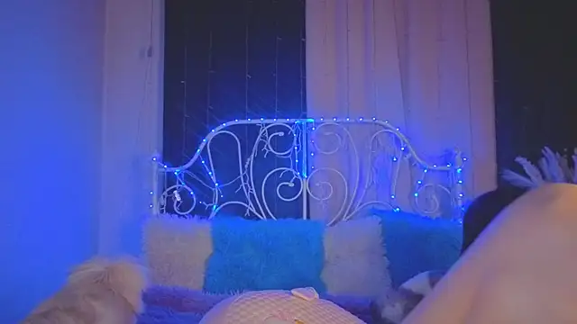 Snapshot of Funny_Bunny chatting on October 25, 2:22 am Funny Bunny online show from October 25, 2:22 am