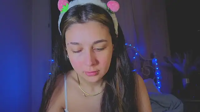 Funny Bunny online show from April 5, 1:23 am