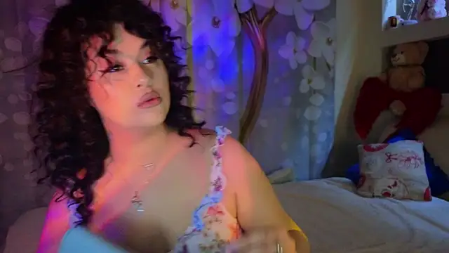 Snapshot of Malika_uAngel chatting on March 14, 11:53 pm Malika uAngel online show from March 14, 11:53 pm