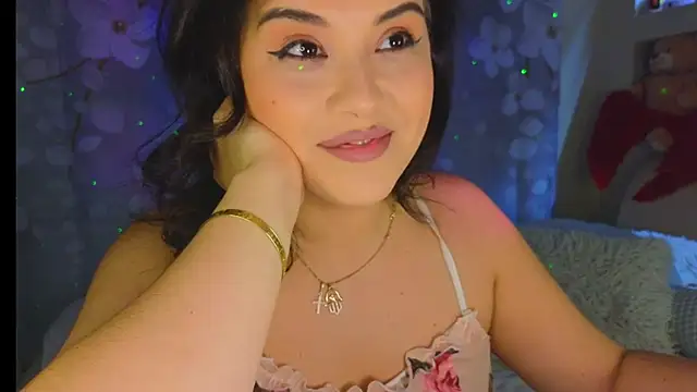 Snapshot of Malika_uAngel chatting on March 8, 2:45 am Malika uAngel online show from March 8, 2:45 am