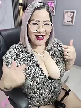 Snapshot of Dalessa_Bigtits chatting on June 30, 2:00 am Dalessa Bigtits online show from June 30, 2:00 am