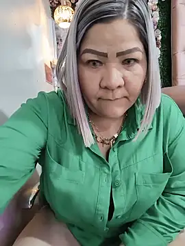 Dalessa Bigtits online show from June 4, 9:30 pm