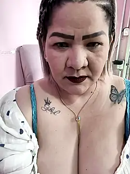 Dalessa Bigtits online show from May 2, 9:09 pm