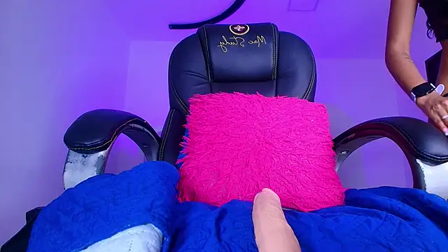 naomi kyse online show from February 24, 3:07 am