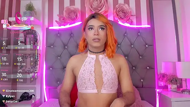 Snapshot of Star-Fire chatting on November 13, 8:35 pm Star-Fire online show from November 13, 8:35 pm