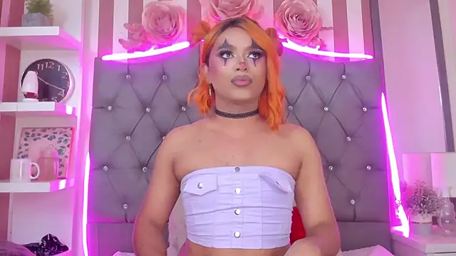 Snapshot of Star-Fire chatting on October 23, 8:40 pm Star-Fire online show from October 23, 8:40 pm