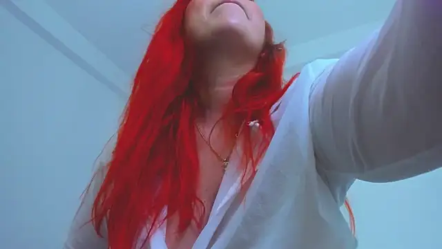 Snapshot of sofihill01 chatting on February 12, 11:09 pm sofihill01 online show from February 12, 11:09 pm