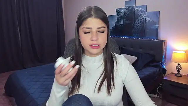 MaryMayson online show from November 21, 5:45 pm