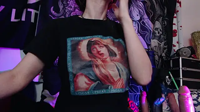 Silentmary online show from March 25, 5:34 pm