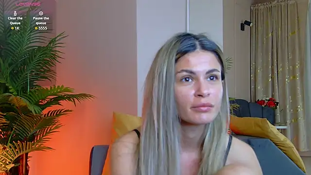 Avril Cyrus online show from January 17, 7:34 am