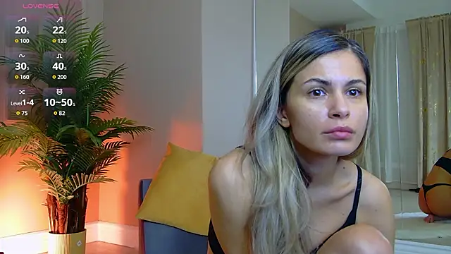 Avril Cyrus online show from February 19, 7:49 am