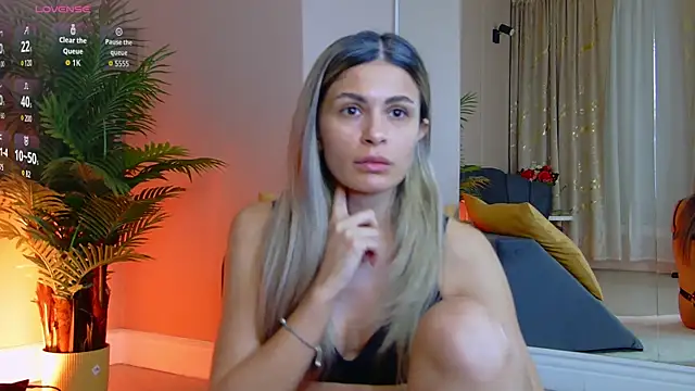 Avril Cyrus online show from January 19, 8:40 am