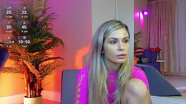 Avril Cyrus online show from October 28, 7:07 am