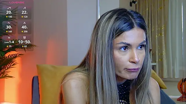 Avril Cyrus online show from February 6, 7:48 am