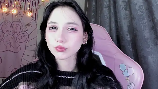 Holy420lolii online show from November 15, 4:11 pm