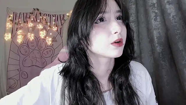 Snapshot of Holy420lolii chatting on September 22, 6:14 pm Holy420lolii online show from September 22, 6:14 pm