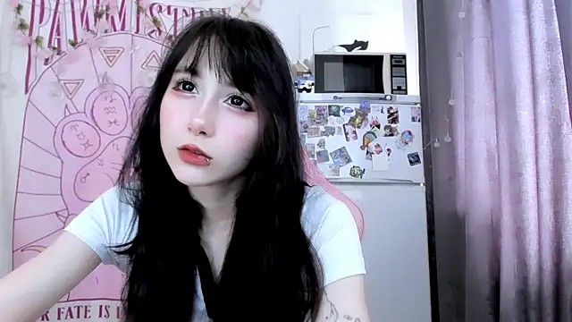 Holy420lolii online show from June 12, 1:09 pm