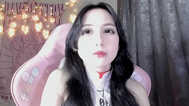 Holy420lolii online show from November 9, 6:45 pm