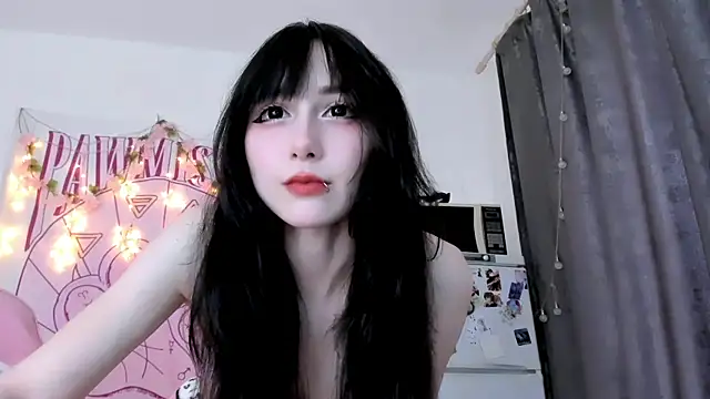 Holy420lolii online show from May 26, 4:49 pm