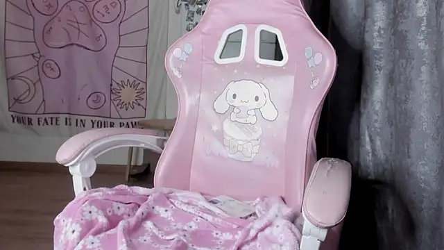 Holy420lolii online show from November 10, 6:35 pm