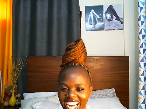 Snapshot of pay_tience chatting on June 18, 10:31 am pay tience online show from June 18, 10:31 am