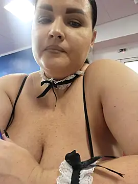 GeorgiaLerox online show from October 17, 11:45 am