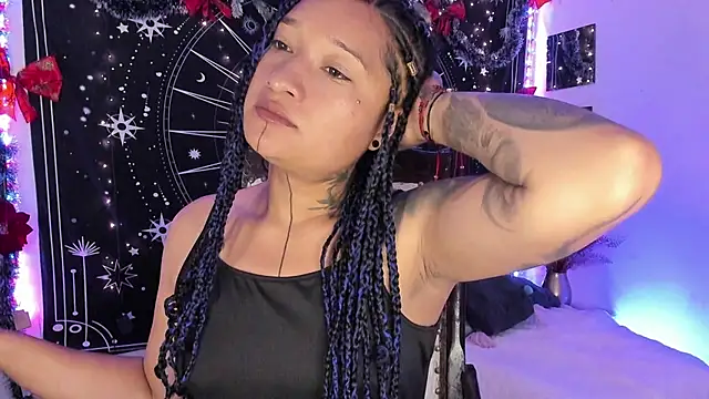 Eva Lee  online show from December 5, 9:41 am