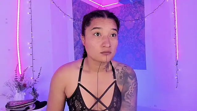 Eva Lee  online show from June 21, 9:48 am