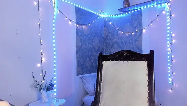 Eva Lee  online show from March 15, 9:38 am