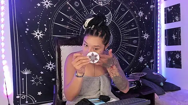 Snapshot of Eva_Lee_ chatting on October 1, 8:30 am Eva Lee online show from October 1, 8:30 am