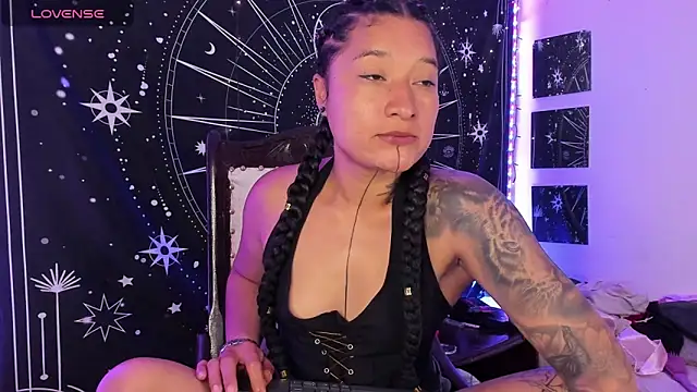 Snapshot of Eva_Lee_ chatting on October 10, 7:42 am Eva Lee online show from October 10, 7:42 am