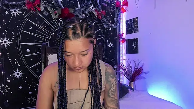 Eva Lee  online show from December 4, 8:57 am