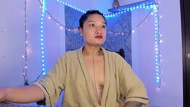 Eva Lee  online show from March 11, 9:14 am