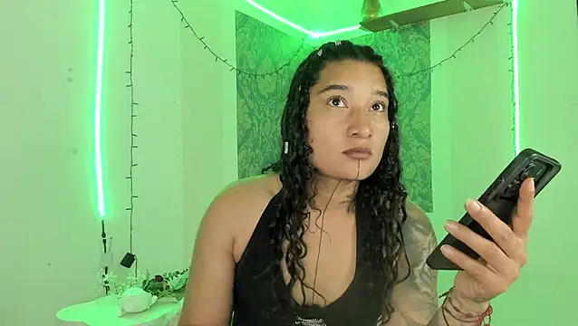 Eva Lee  online show from May 24, 9:53 am
