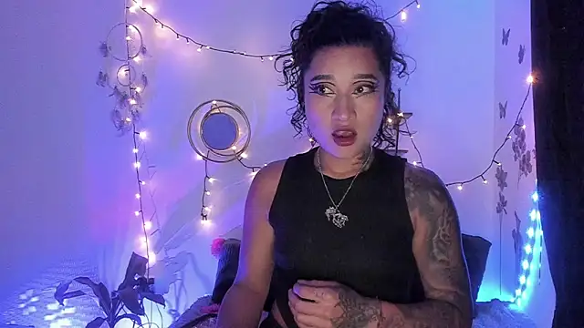 Snapshot of Eva_Lee_ chatting on February 18, 6:37 am Eva Lee online show from February 18, 6:37 am