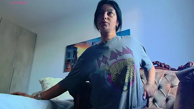 annawow69 online show from May 2, 7:57 am