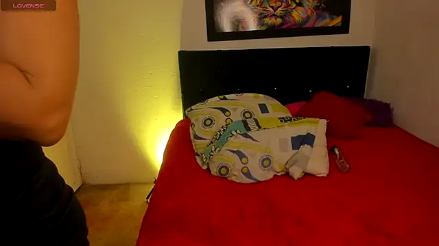 Perla kpop online show from April 16, 9:39 pm