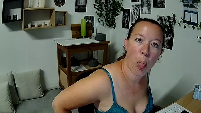 AnyaKreyxh online show from September 15, 5:24 pm