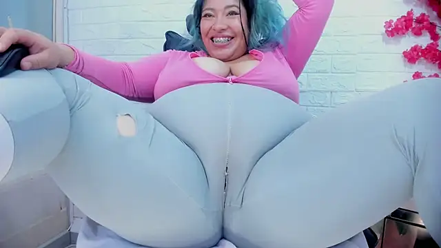 Snapshot of Fierymichef chatting on November 14, 9:57 am Fierymichef online show from November 14, 9:57 am