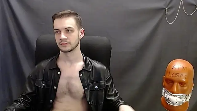 Snapshot of _Damien_thorn_ chatting on February 8, 2:36 am Damien thorn online show from February 8, 2:36 am