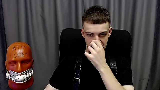 Snapshot of _Damien_thorn_ chatting on October 7, 9:27 pm Damien thorn online show from October 7, 9:27 pm