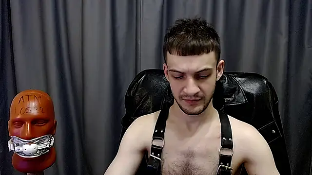 Snapshot of _Damien_thorn_ chatting on October 19, 2:47 am Damien thorn online show from October 19, 2:47 am