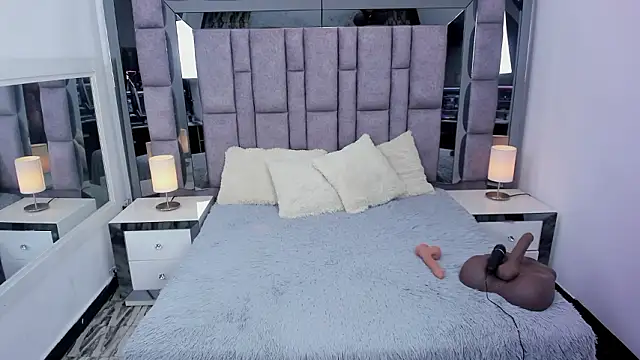 EMMAHILL1 online show from February 2, 11:09 am