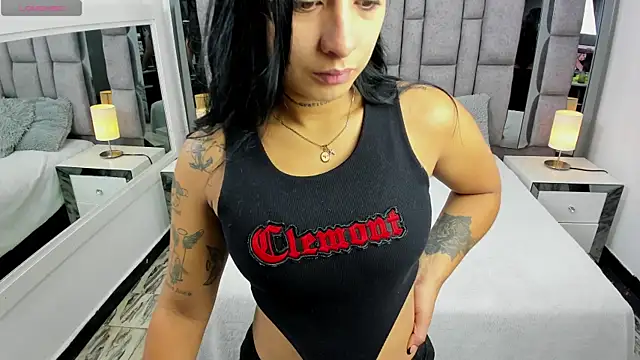 EMMAHILL1 online show from November 16, 11:15 am