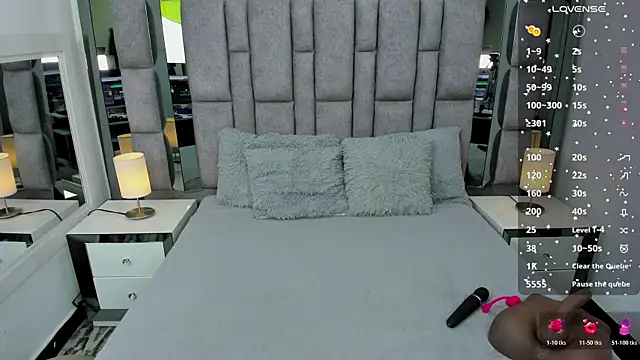 EMMAHILL1 online show from November 12, 11:25 am